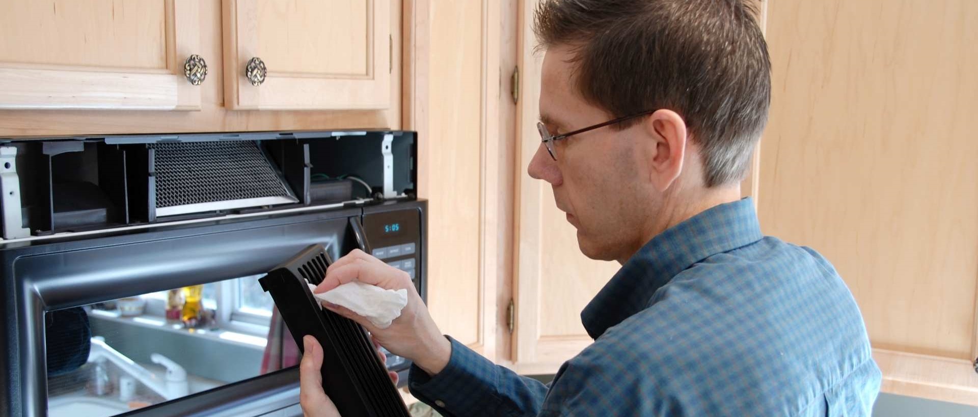 Kitchen fitters IG11